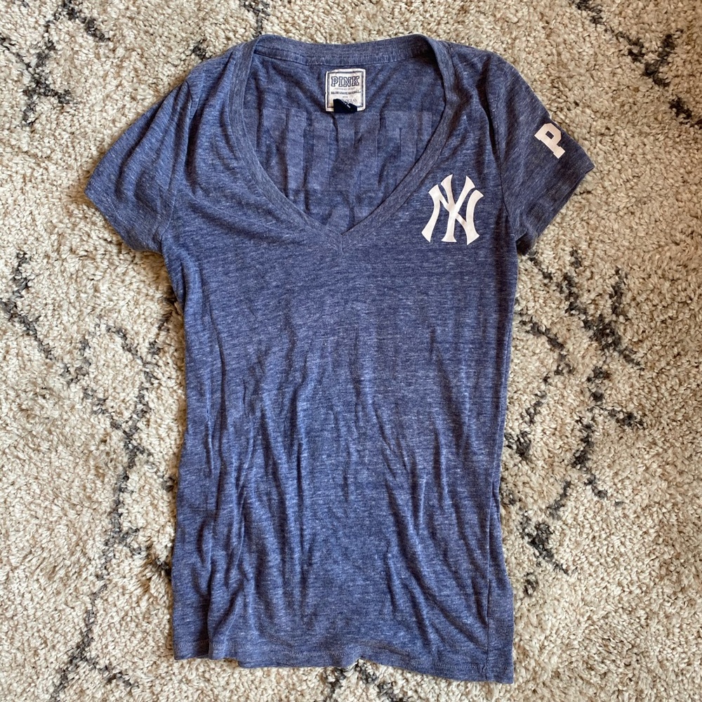 VICTORIA’S SECRET PINK YANKEE SHIRT